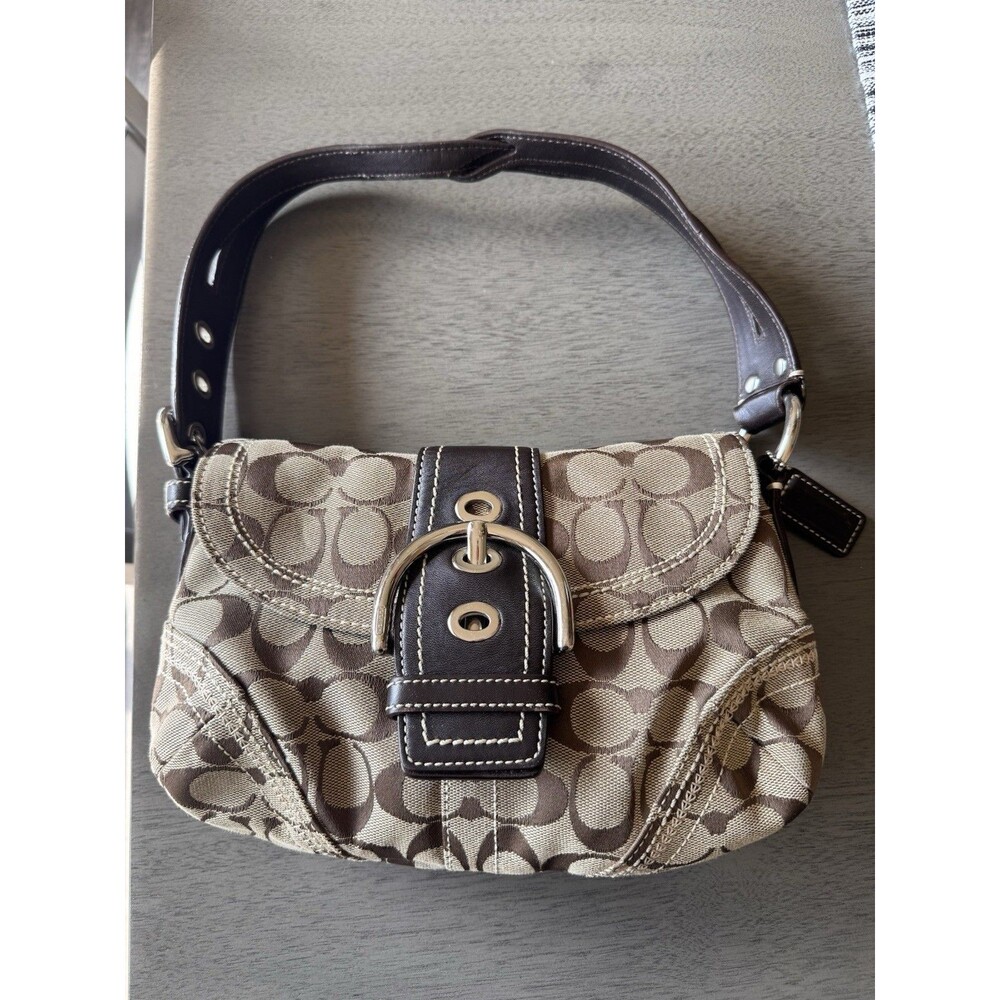 Coach Soho Signature Canvas Shoulder Bag Vintage Y2K Everyday Tote Style